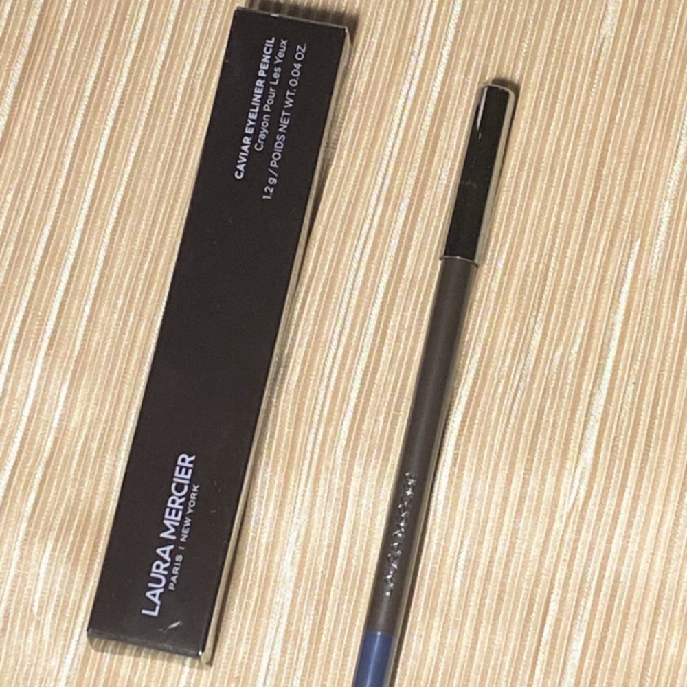 Laura Mercier Caviar Eyeliner Pencil .04oz Eyeliner Pencil Bleu Marine full size